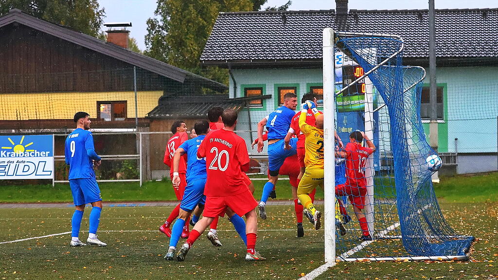 Salzburger Liga: Bürmoos gegen Anthering