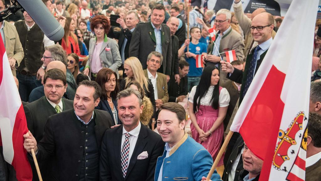 FPÖ feiert 1. Mai in Linz