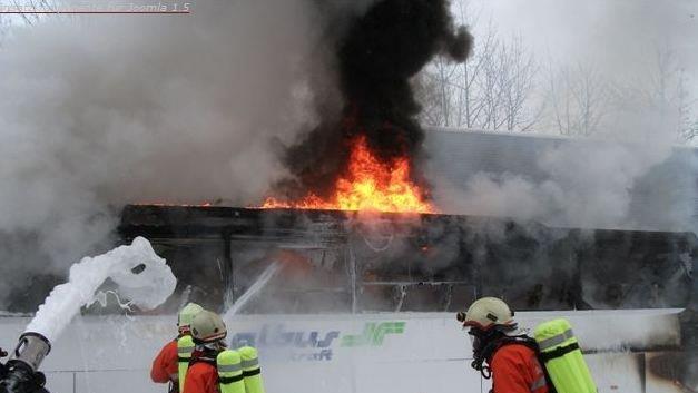 Busbrand auf A10