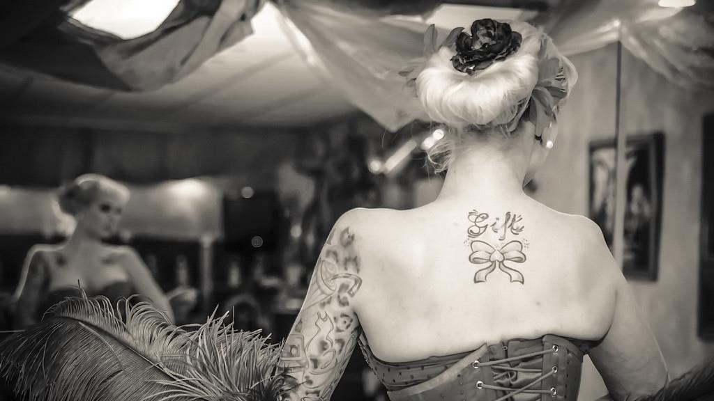 Burlesque Workshop mit TRONICAT LA MIEZ