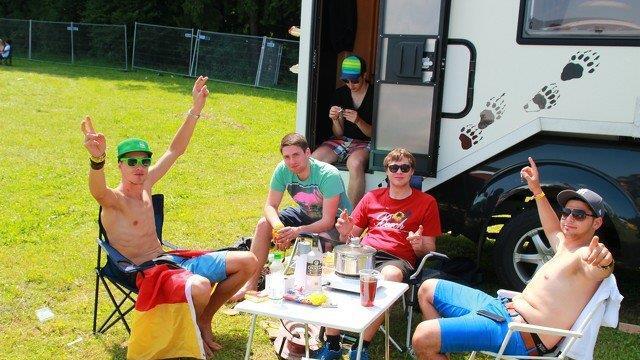 Electric Love: Campingplatz-Impressionen