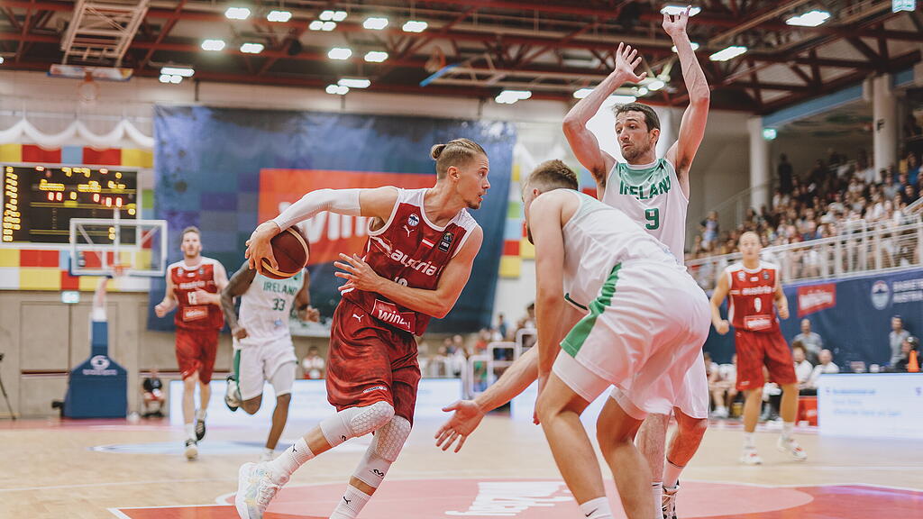 Basketball: AUT:IRL2