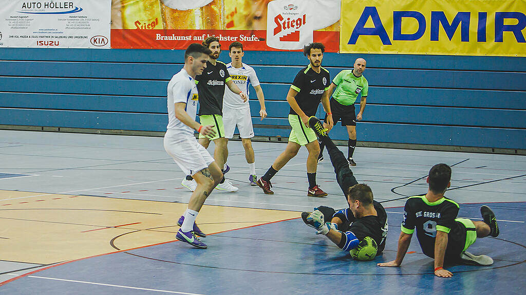 Salzburger Stier, Hallenfu\u00dfball