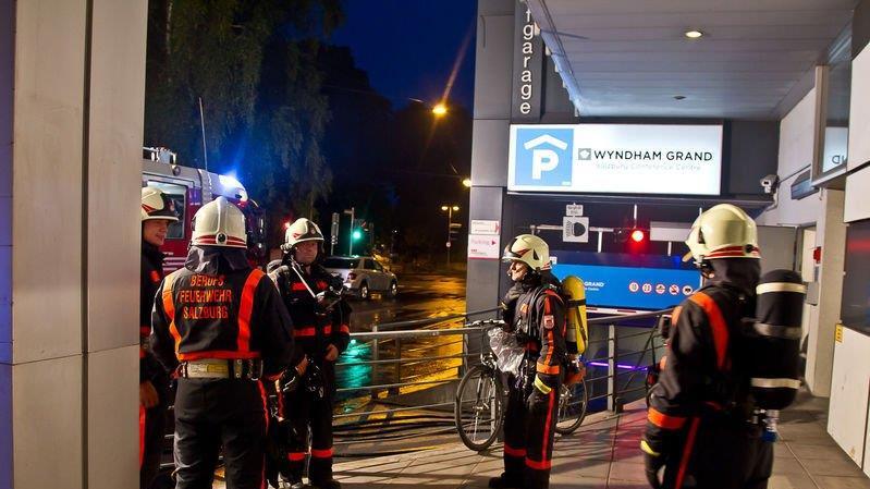Pkw-Brand in Tiefgarage