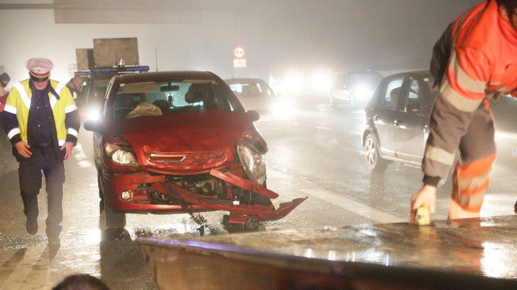 Stau nach Auffahrunfall auf A1