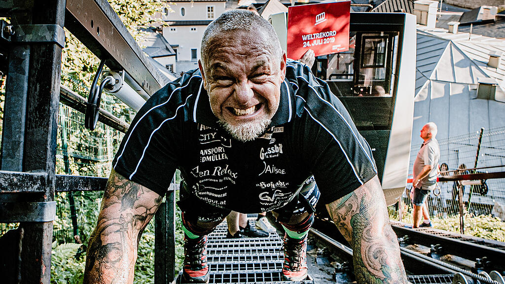 Weltrekordversuch FestungsBahn ziehen