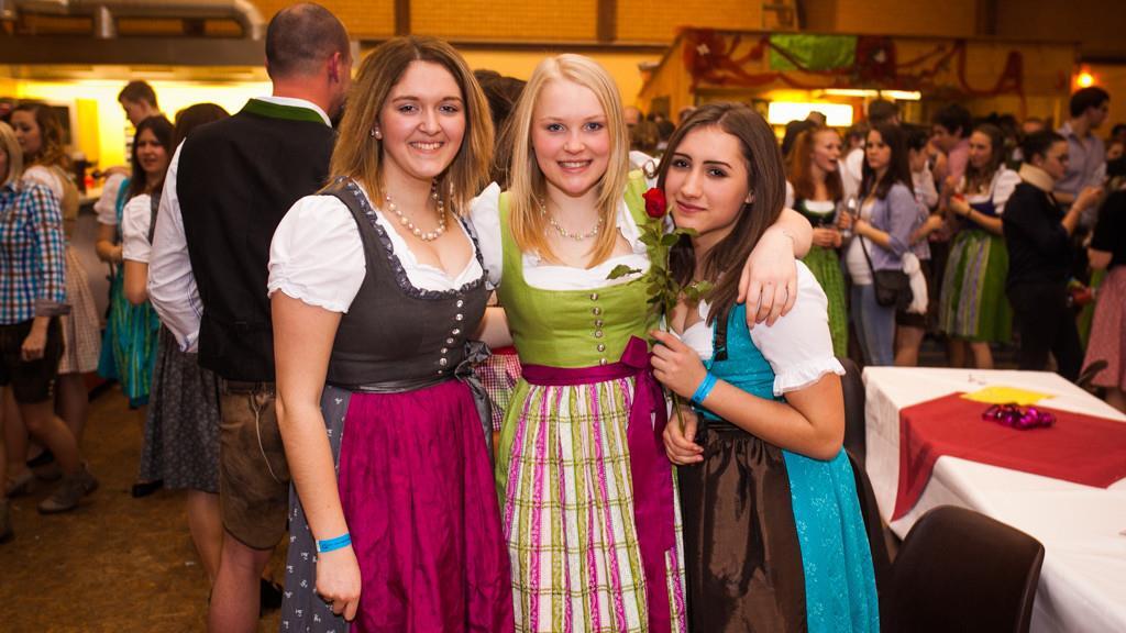 Dirndlball, I