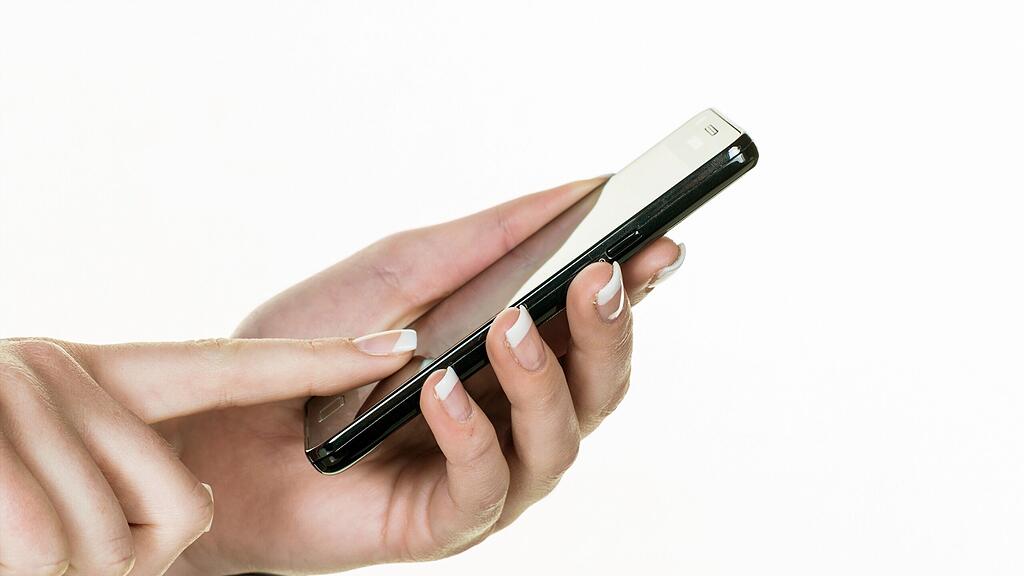 Die Frau konnte ihr Handy orten.