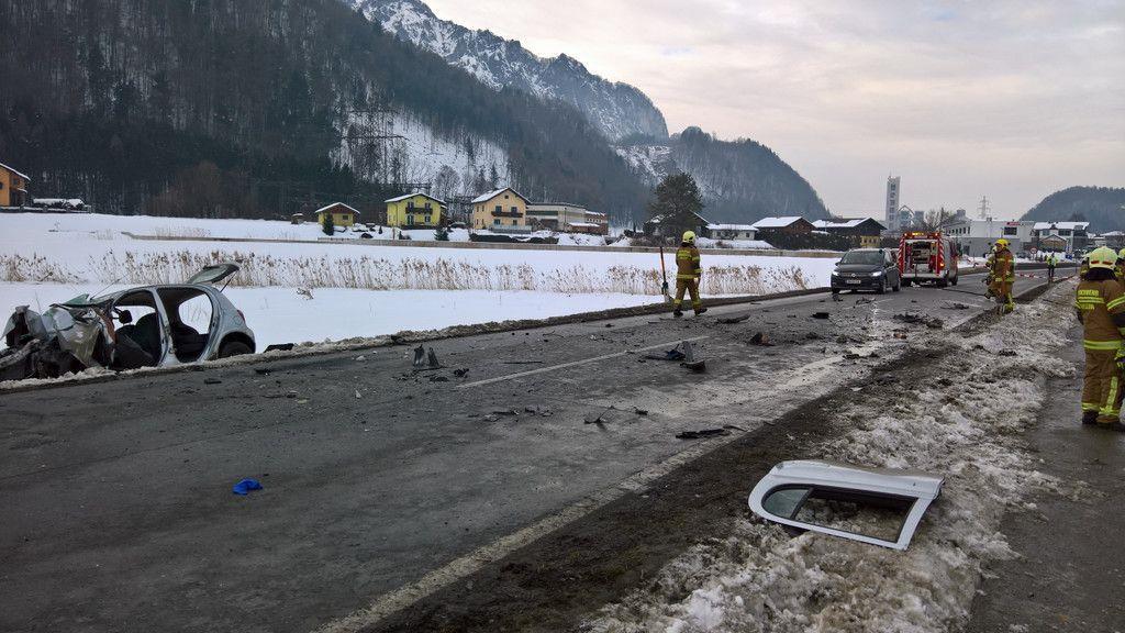 Schwerer Unfall auf der B159 fordert ein Todesopfer