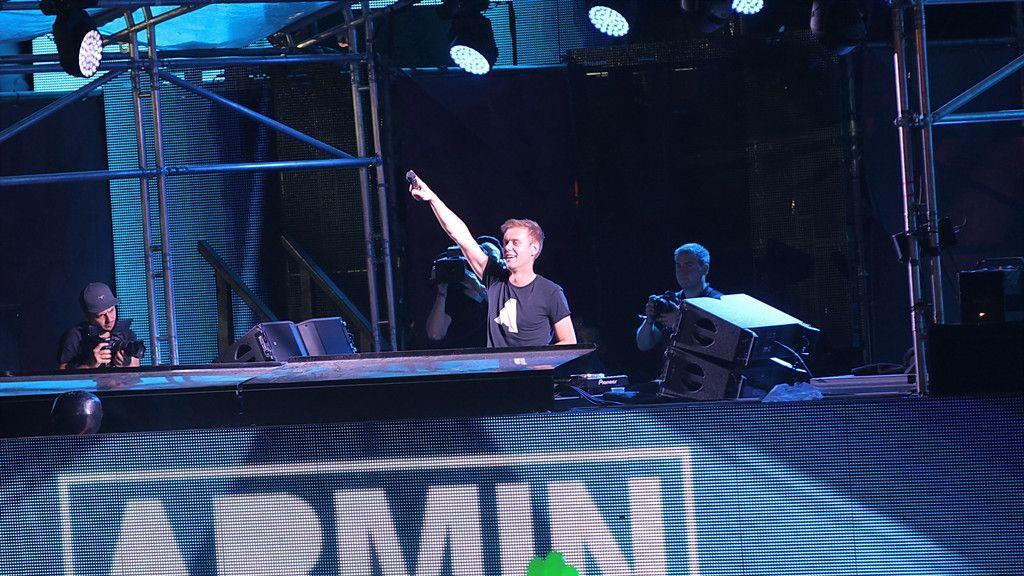 Electric Love Festival 2016: Tag 2, V