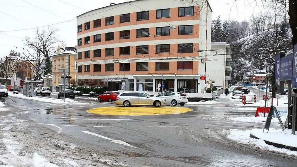 Kreisverkehr am Hildmannplatz
