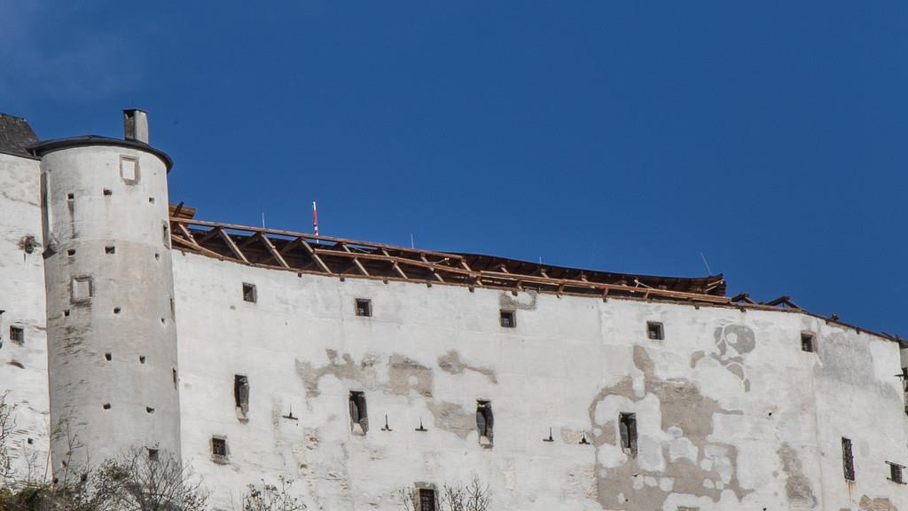 Sturm beschädigt Festung II