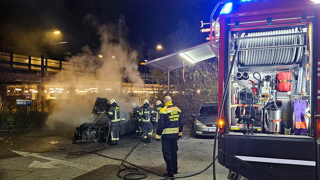 Pkw-Brand in Salzburg-Süd