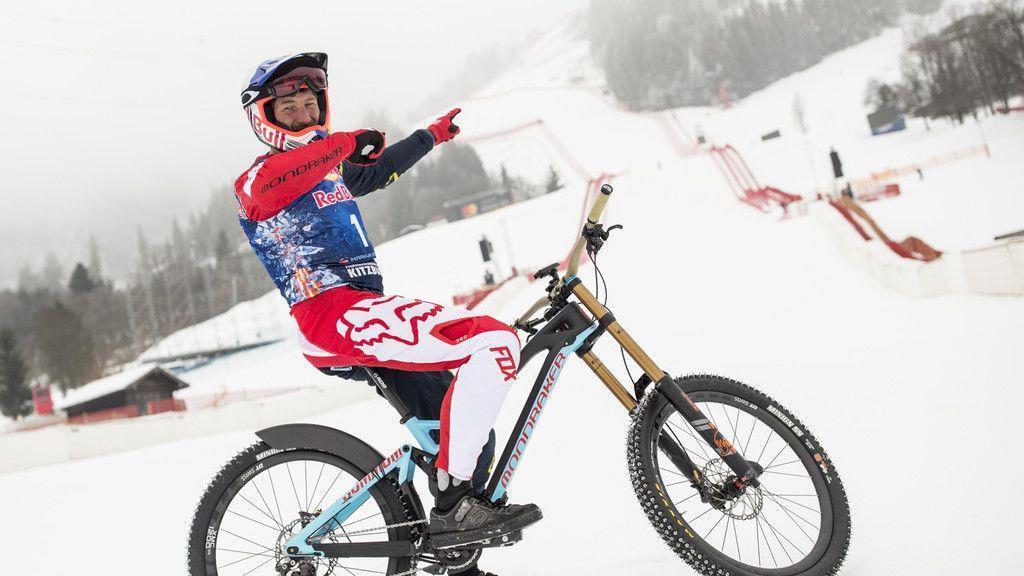 Mountainbiker Max Stöckl bezwingt die Streif