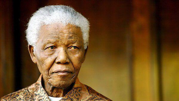 Mandela befindet sich seit Anfang Juni im Spital