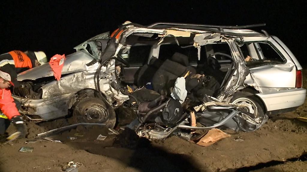 Zwei Tote bei Crash in Tacherting
