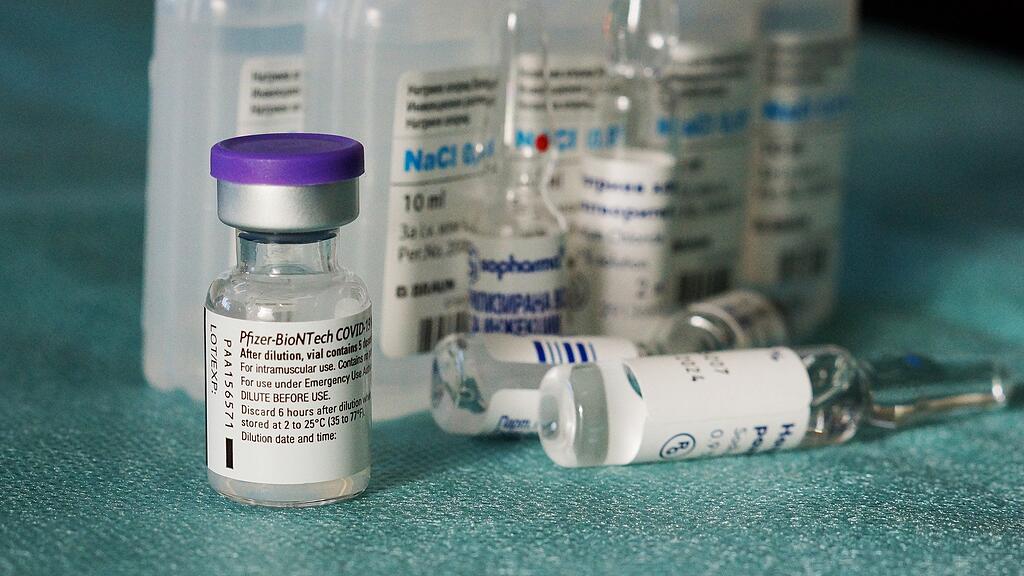 Covid Corona Impfung BioNTech Pfizer