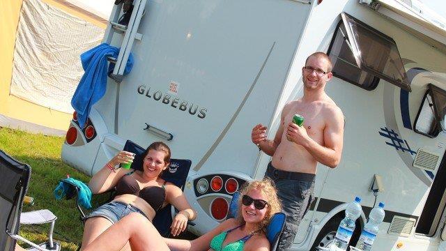 Electric Love: Campingplatz-Impressionen