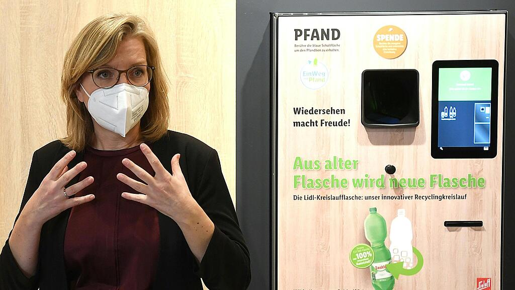 PK BUNDESMINISTERIUM BMK UND LIDL ÖSTERREICH ZUM THEMA "PLASTIKPFAND" MIT PRÄSENTATION EINES PFANDAUTOMATEN: GEWESSLER