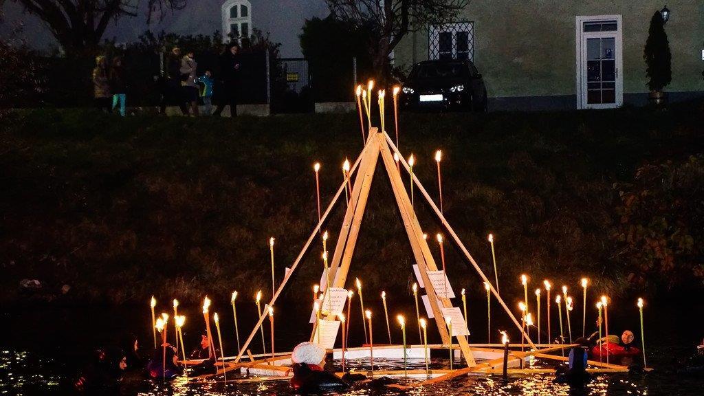 Adventschwimmen in Hallein