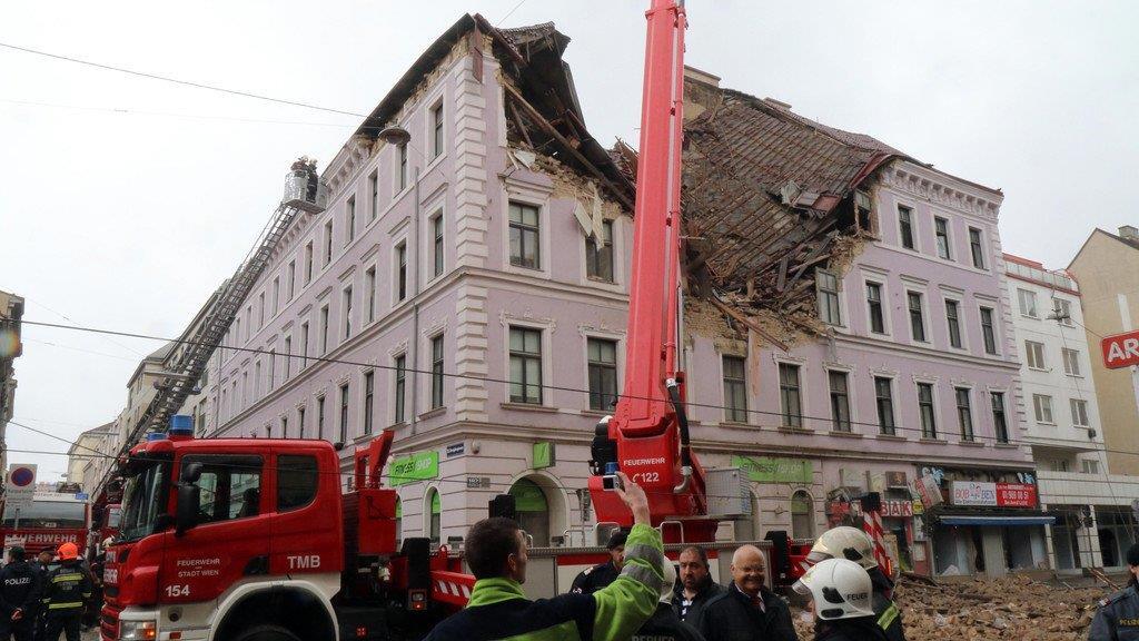 Heftige Explosion: Hauseinsturz in Wien-Fünfhaus