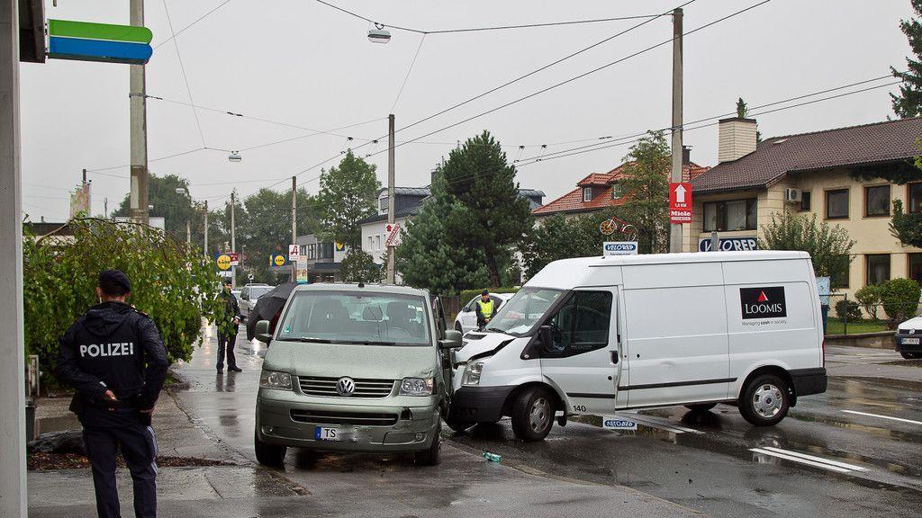 Geldtransporter in Unfall verwickelt