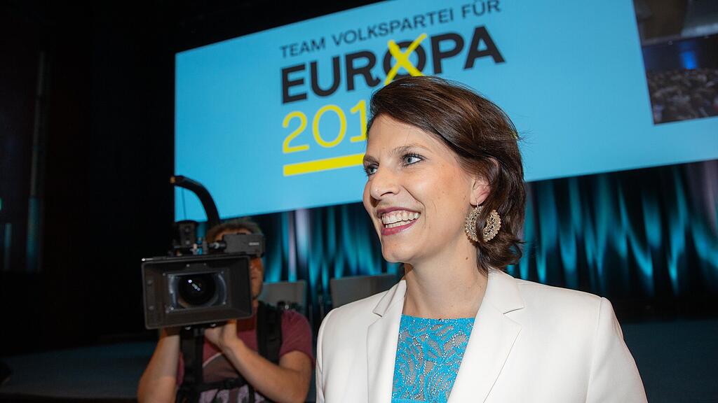 Edtstadler und Kurz in Salzburg