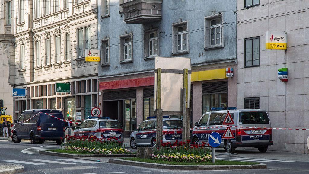 Banküberfall in Salzburg. Bilder vom Tatort