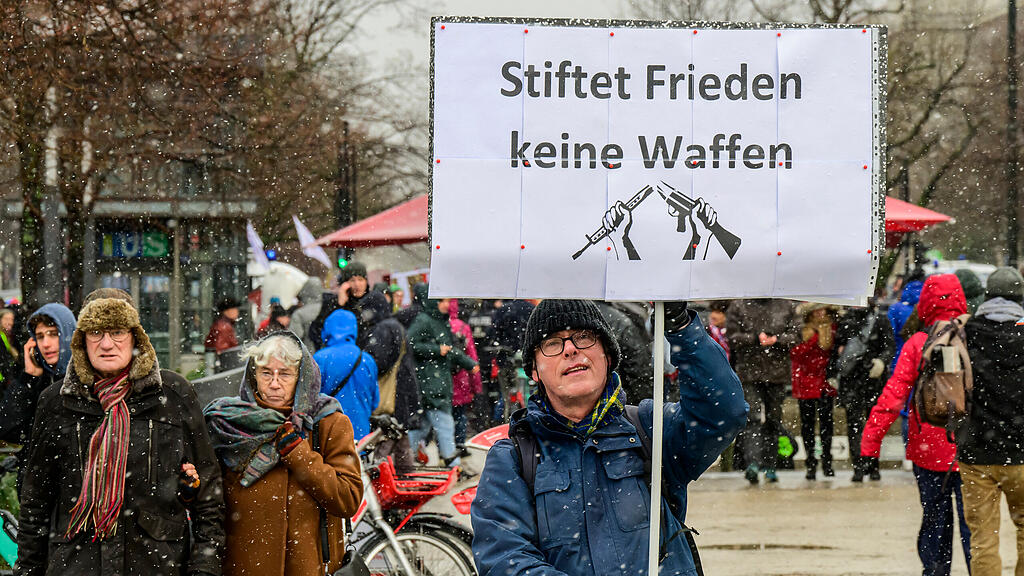 Ukraine-Krieg: Großdemo in Berlin