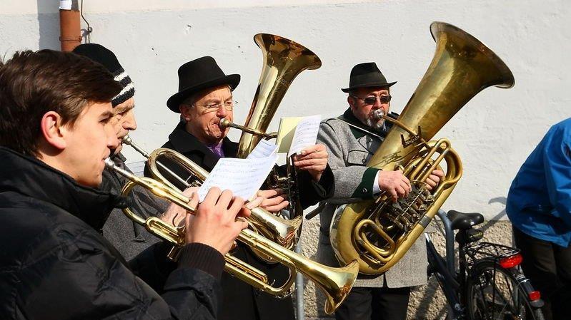 Palmsonntag-Prozession am Domplatz