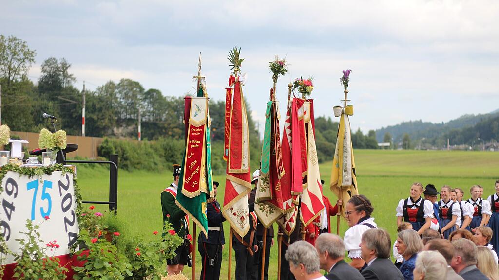 75 Jahre Trachtenverein  D\u00b4Puachstoana