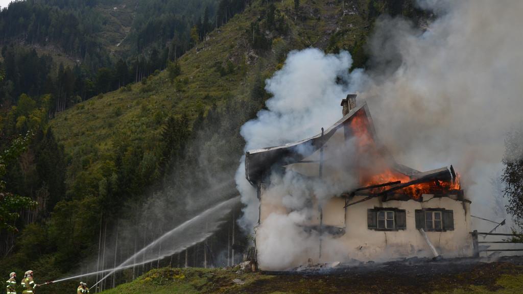 Bauernhof in St. Veit niedergebrannt