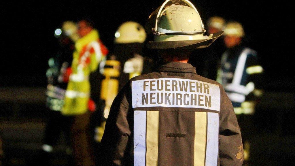 A8: Lkw in Flammen