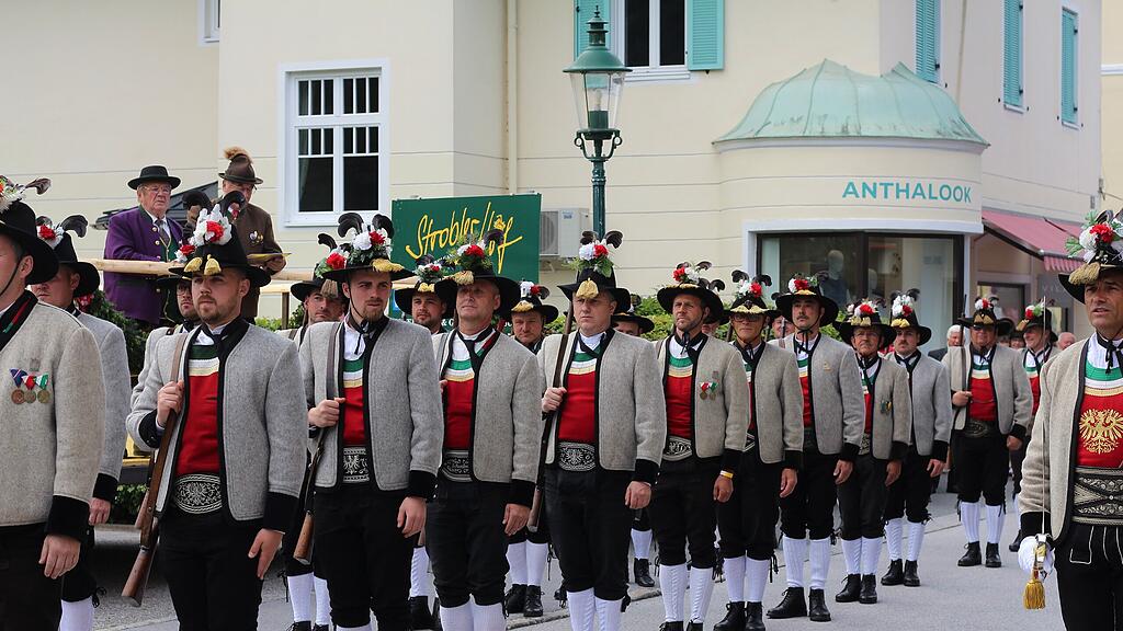 100 Jahre "d’Bleckwandla" in Strobl