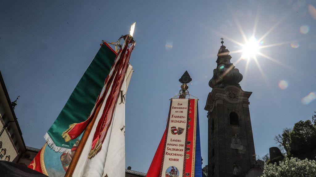 Neue Innungsfahne der Rauchfangkehrer wird eingeweiht