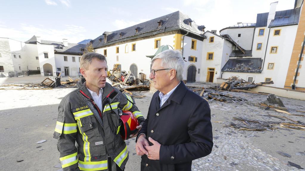 Sturm beschädigt Festung: Bilder von der Festung