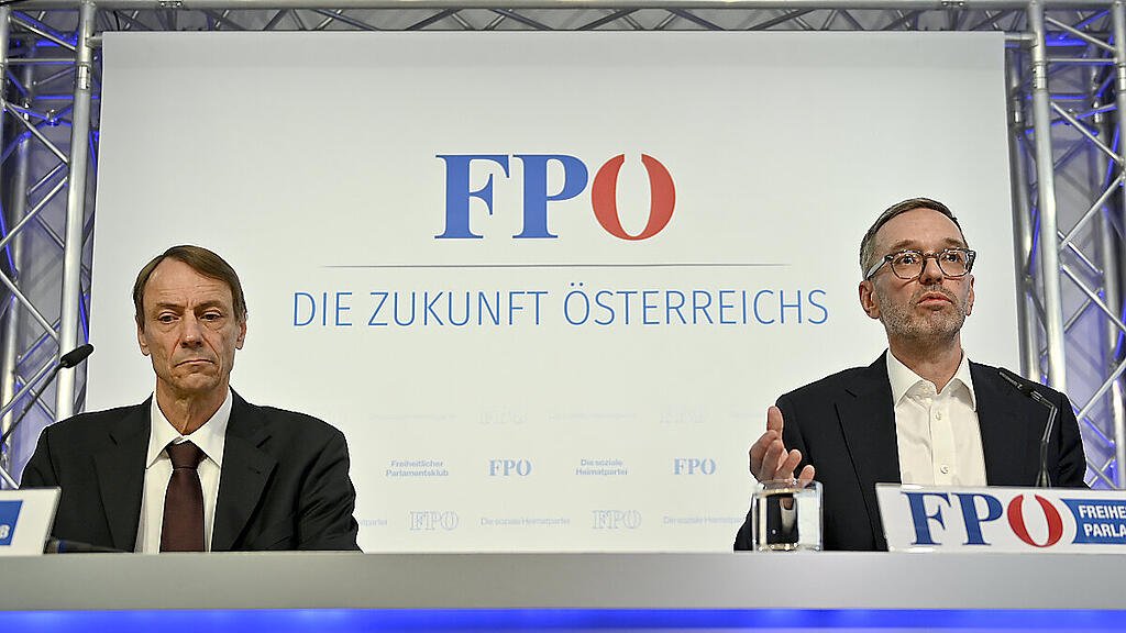 Gemeinsamer Auftritt von Sönnichsen und Kickl