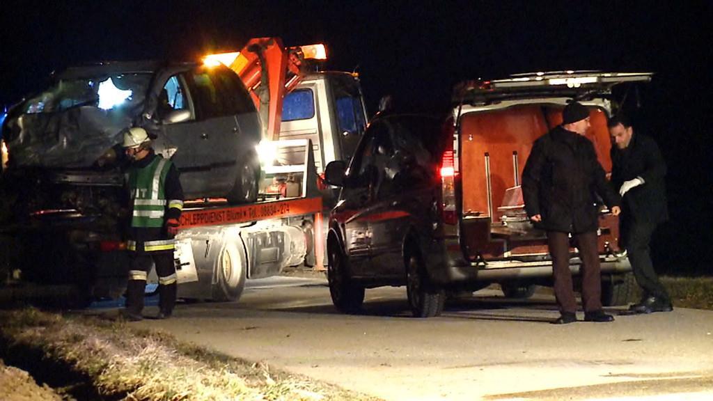 Zwei Tote bei Crash in Tacherting