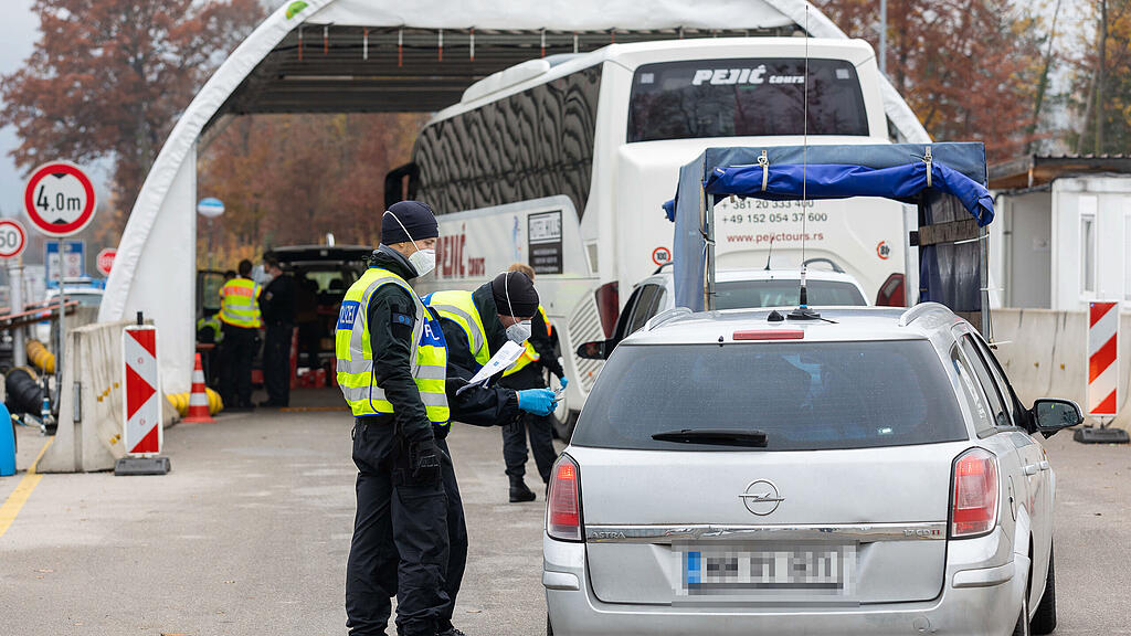 Deutsche Reisewarnung: Polizeikontrollen am Walserberg, symb_Grenzkontrolle