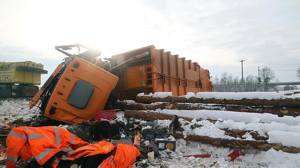 Lkw-Wrack geborgen
