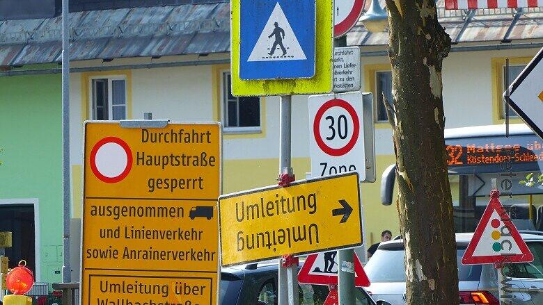 Sperrhinweis erst mitten im Stadtzentrum