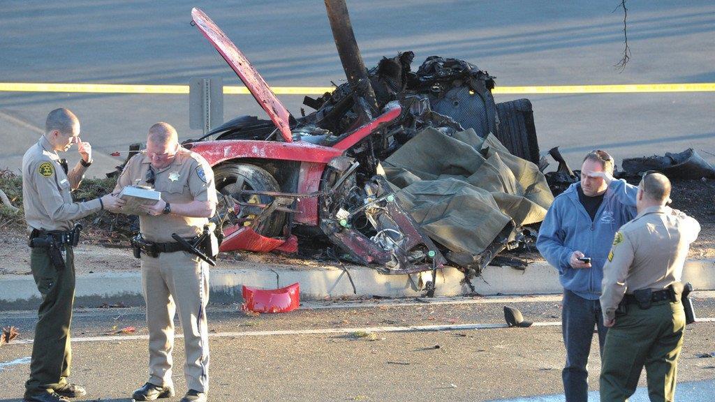 Paul Walker stribt bei Unfall: Unfallfotos