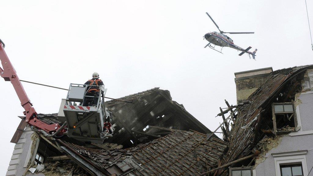 Explosion in Wien-Fünfhaus: Zehn Menschen aus eingestürztem Haus gerettet