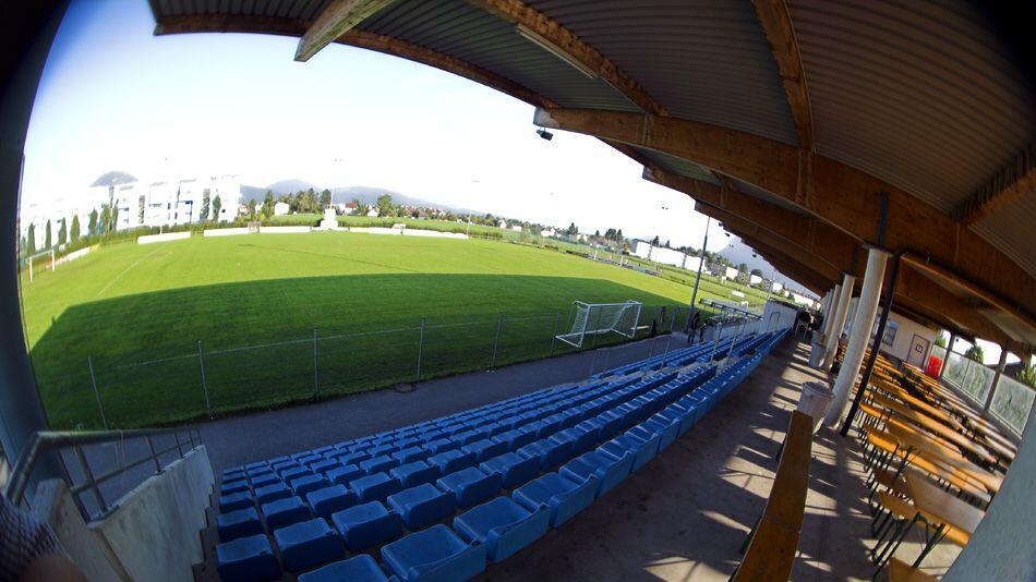 Aktuell wird die Anlage in Maxglan von zwölf Mannschaften mit rund 240 Spielern genutzt