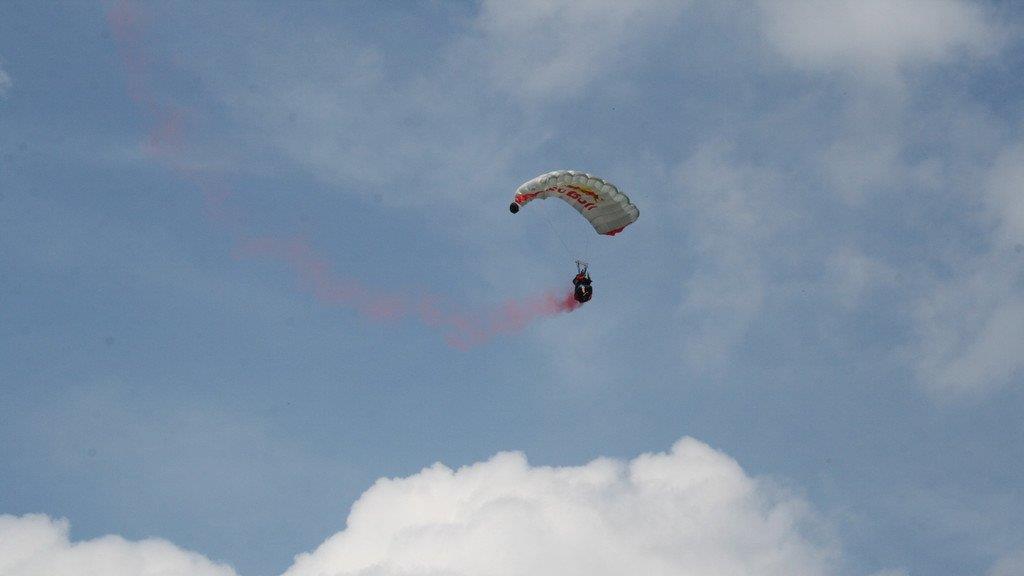 Red Bull X-Alps gestartet, II