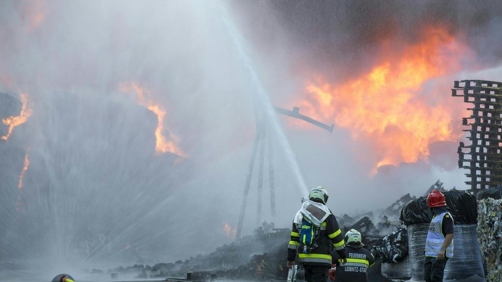 Großbrand in steirischer Recyclinganlage