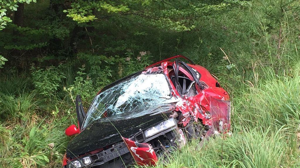Tödlicher Unfall auf der B153