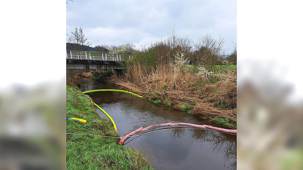 Ölsperre Feuerwehr Nußdorf Oichten