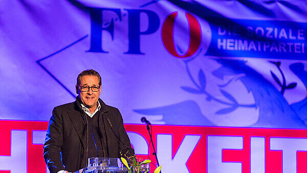 "Satire"-Hinweis hilft Vizekanzler Strache nicht viel