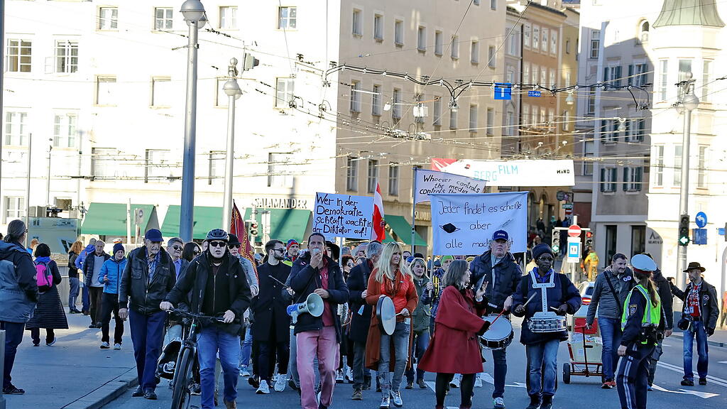 Corona-Protestmarsch in Salzburg